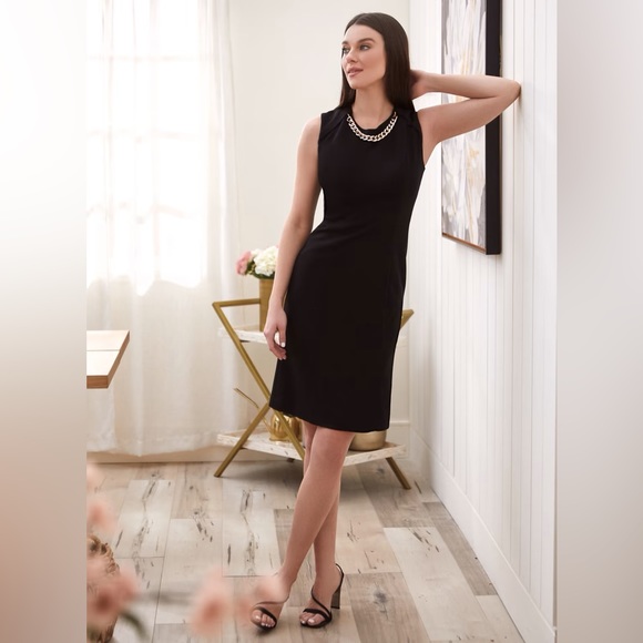 NWT Laura Chain Detail Dress - Picture 3 of 7